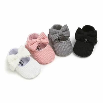 "Princess Perfection: Stylish US Stock Baby Mary Jane Shoes for Newborns"